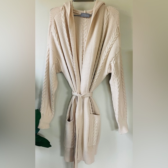 Hooded Sweater Cardigan - Picture 2 of 6